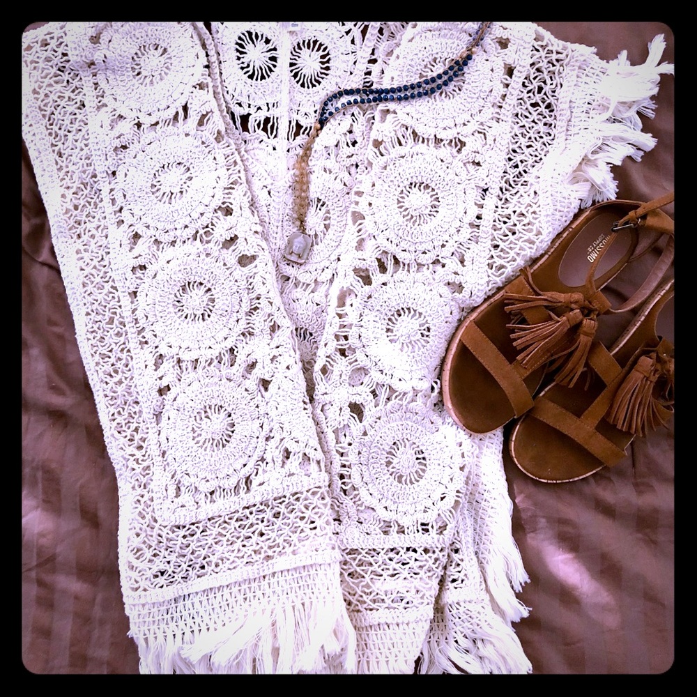 RAGA lace poncho NWOT $40 XS fits, ML